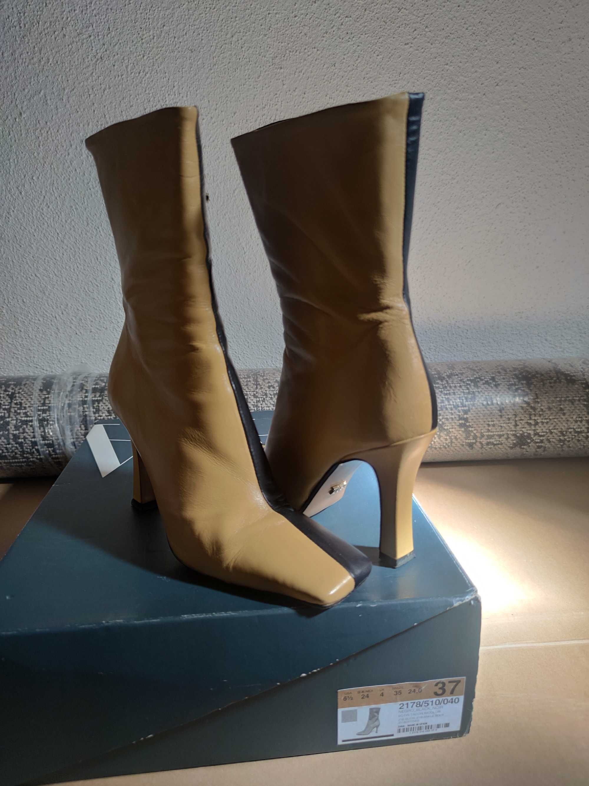 Botas em Pele dois tons