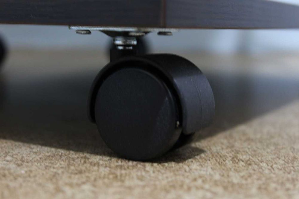 Продам НОВУЮ Полочку на колесах