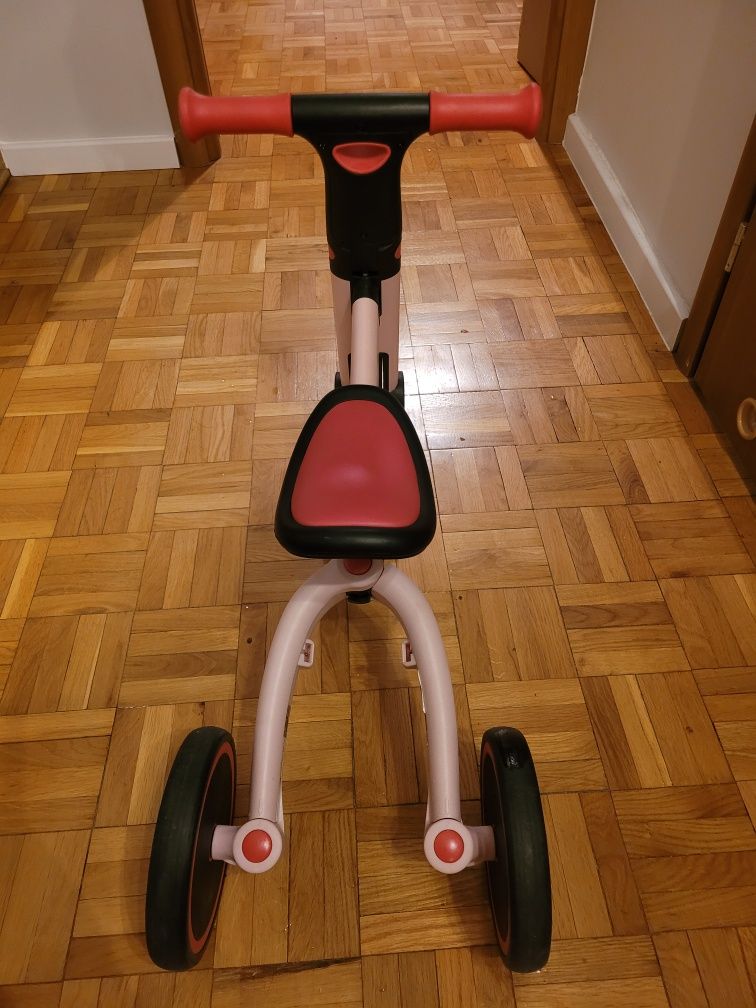 Rowerek trójkołowy kinderkraft biegowy pedały