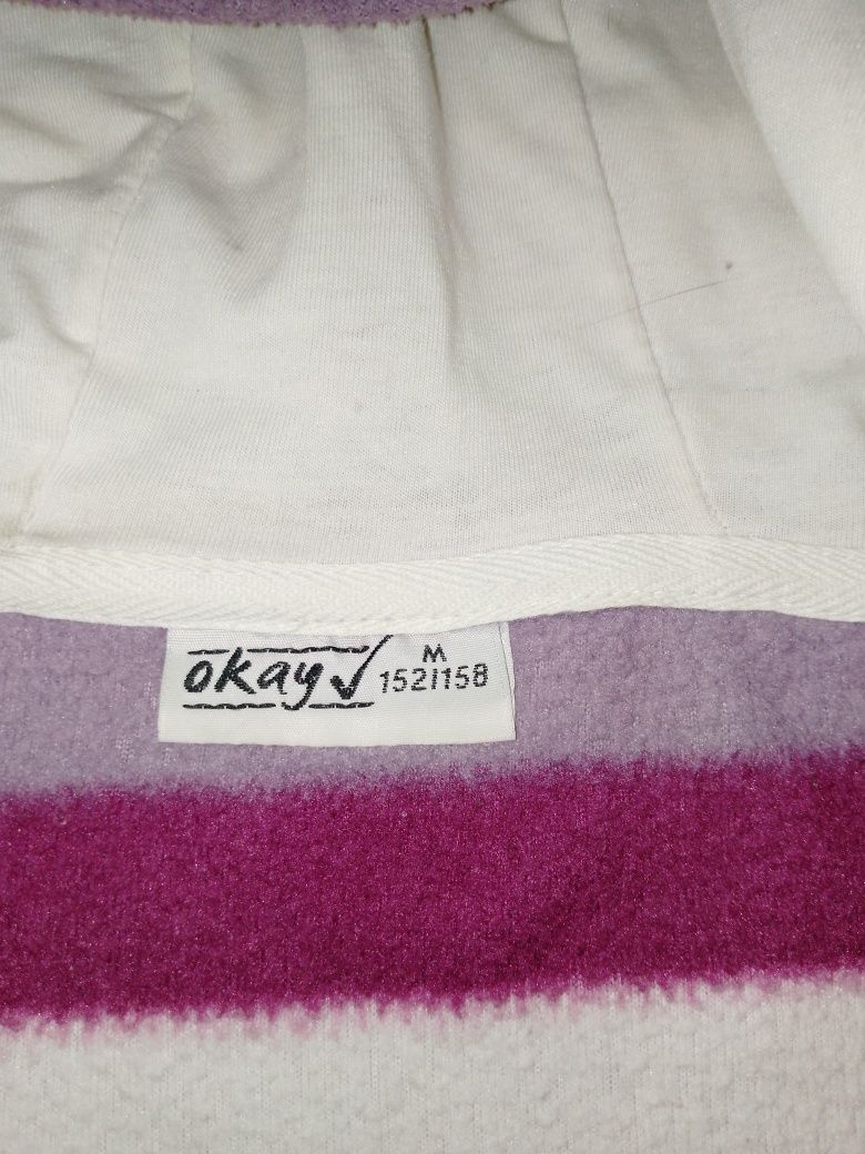 Продам теплые кофточки.