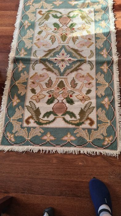 Conjunto de 2 tapetes de arraiolos