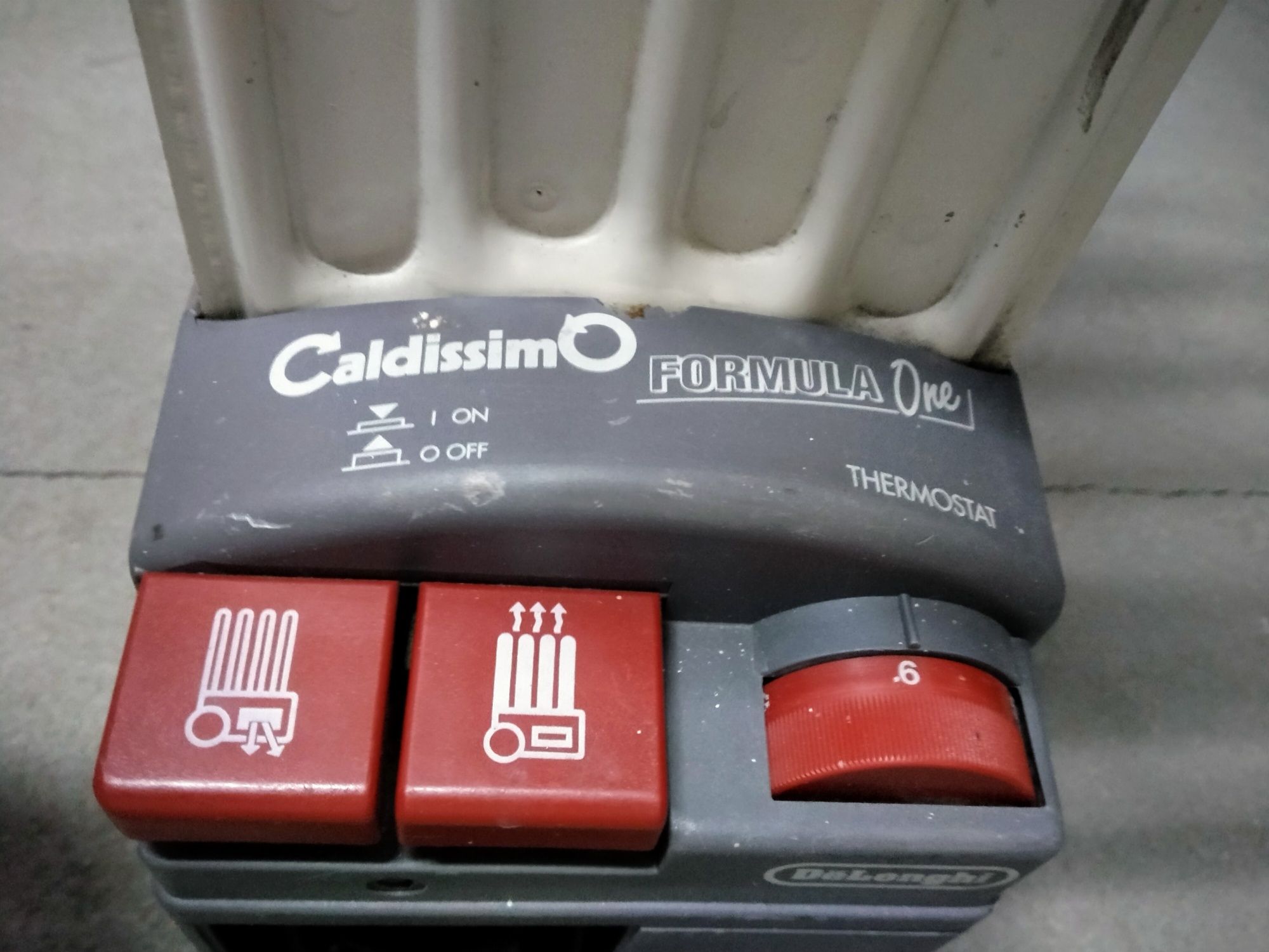 Grzejnik elektryczny Caldissim Formula One.