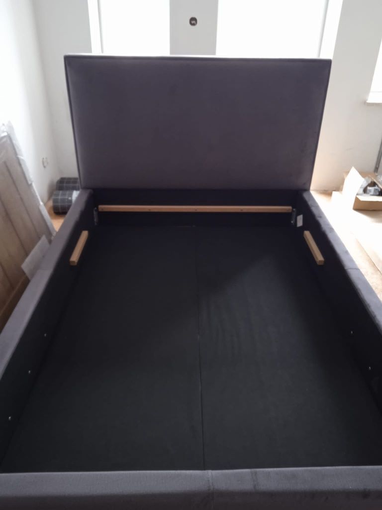 Nowe łóżko z pojemnikiem na posciel 140x200