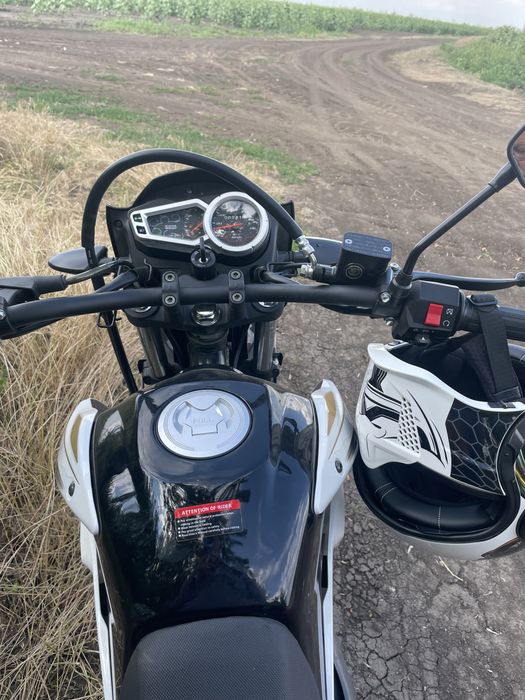 Мотоцикл loncin 200