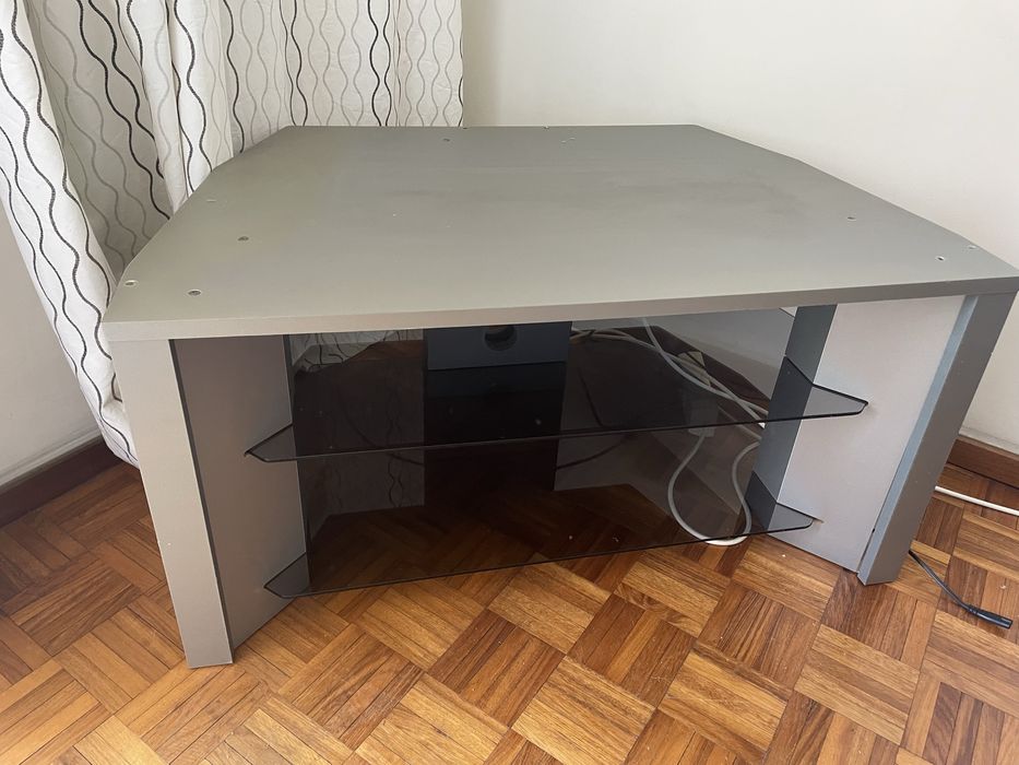 Movel tv - em bom estado