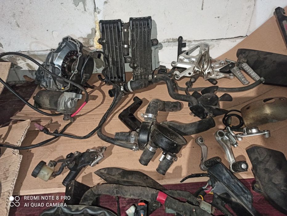 aprilia tuono 1000 rsv bak pług plastiki sety stelaż silnik skrzynia