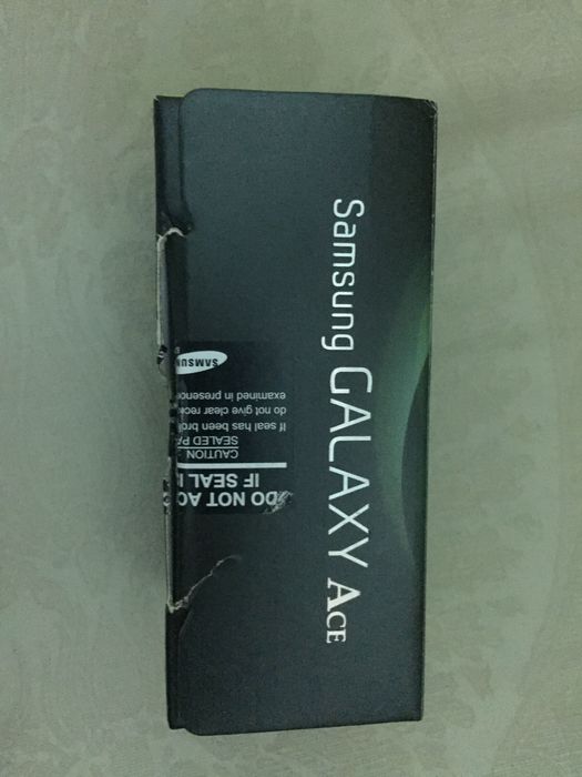 Caixa de Samsung Ace