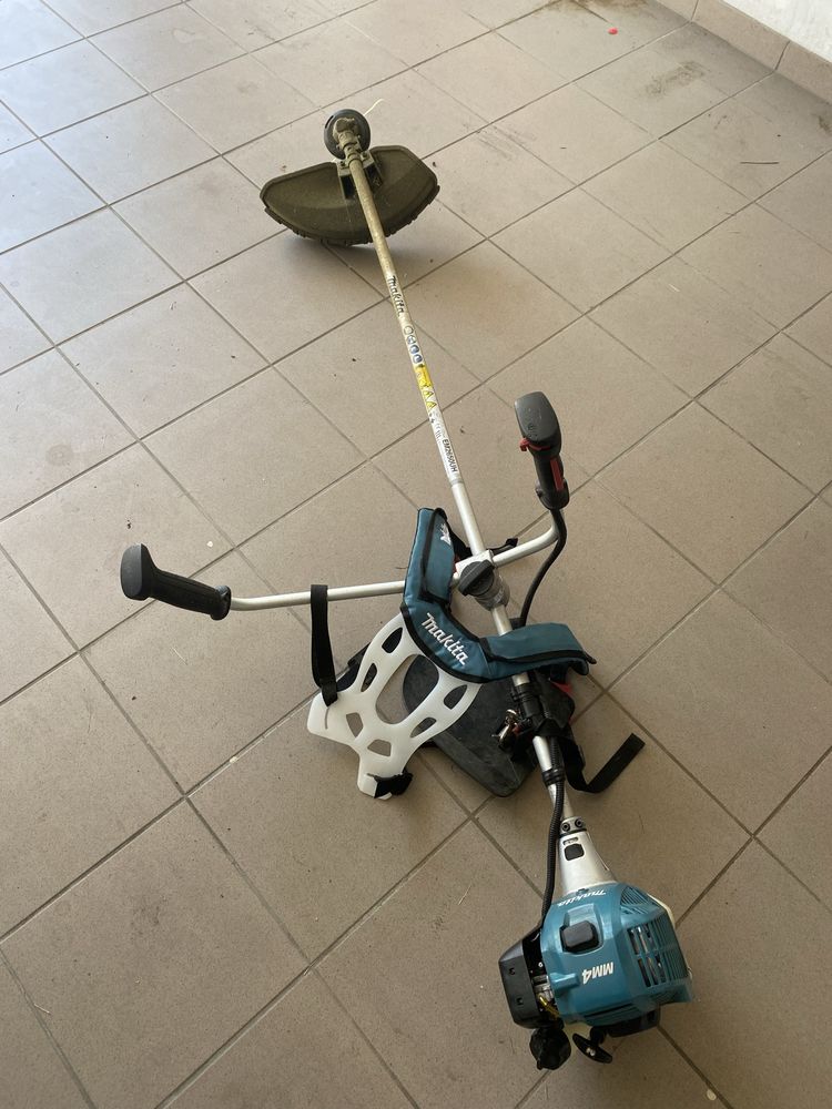 Makita MM4 EM2650UH – kosa spalinowa 4-suwowa – bardzo dobry stan!