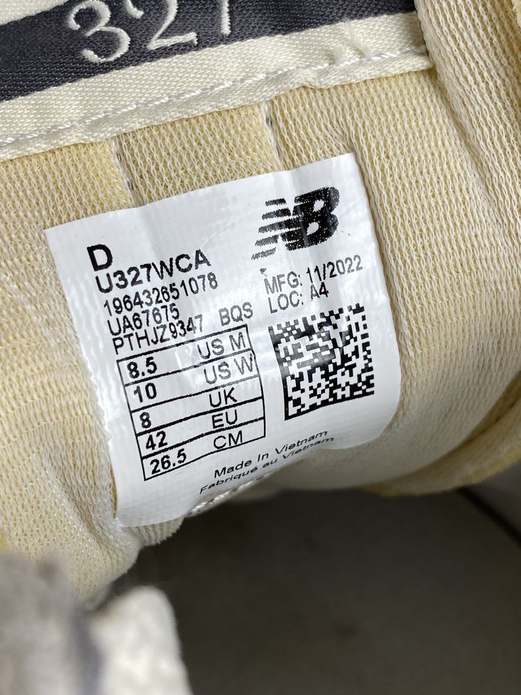 Кросівки new balance 327 grey 42/26.5 см
