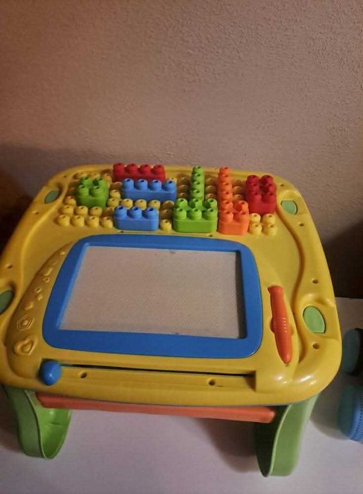 Smiki, stolik interaktywny, dwustronny