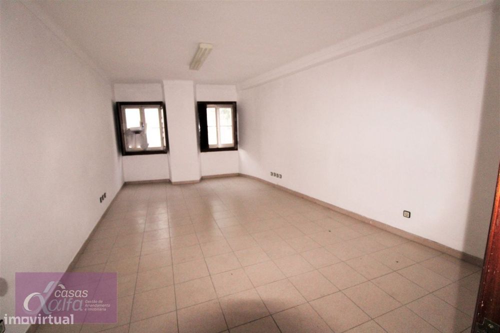 Escritório com 36 M2 centro de Leiria