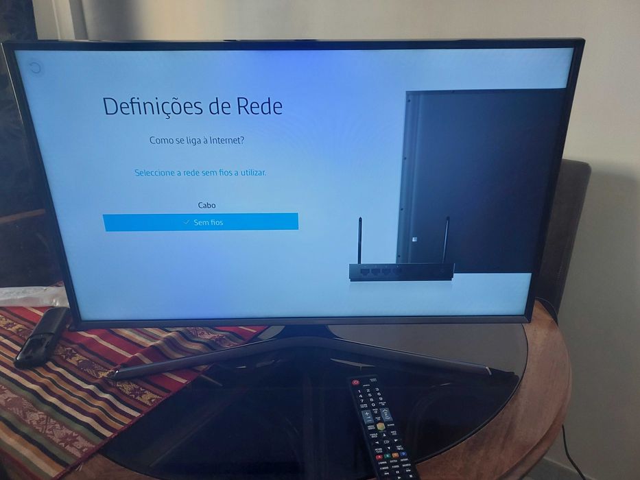 Smart TV Samsung U32J5500 (Ler descrição)