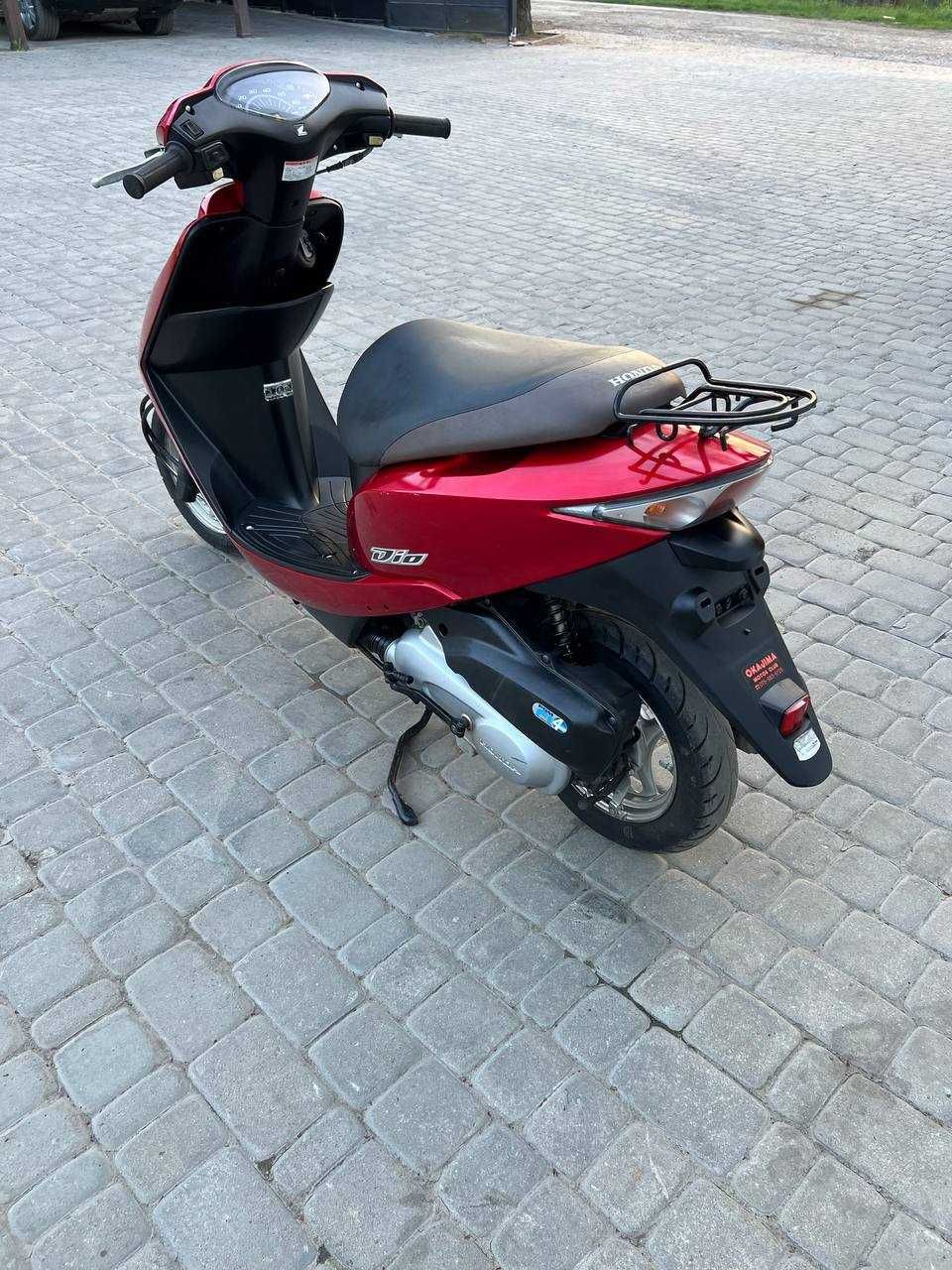 Скутер ІНЖЕКТОР Honda Dio AF 68 4-Т  тільки з КОНТЕЙНЕРА