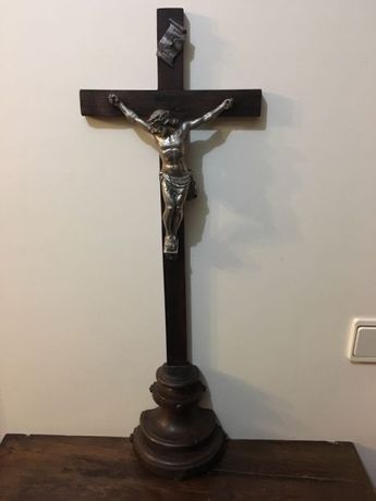 Crucifixo muito antigo