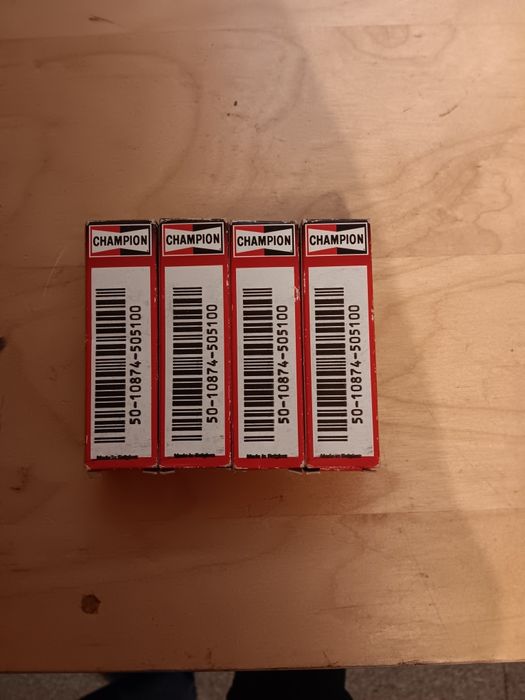 Velas Champion ( C9YC )