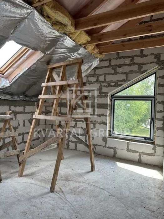 Просторий будинок 165 м² у Гореничах. Асфальт, ліс поруч. 6 соток.