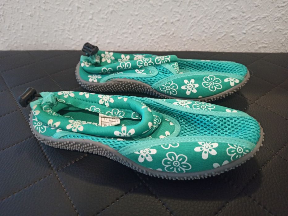 Buty do pływania 31