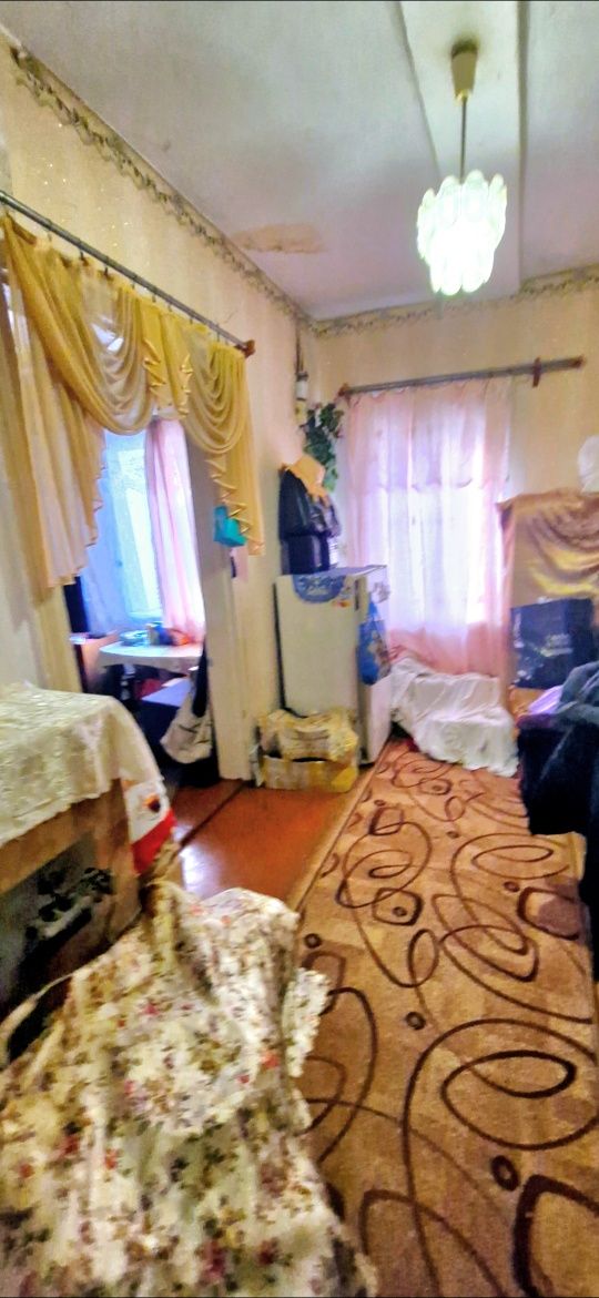 Полтава. Продам 4 комнатную квартиру ул. Синная 33.000$
