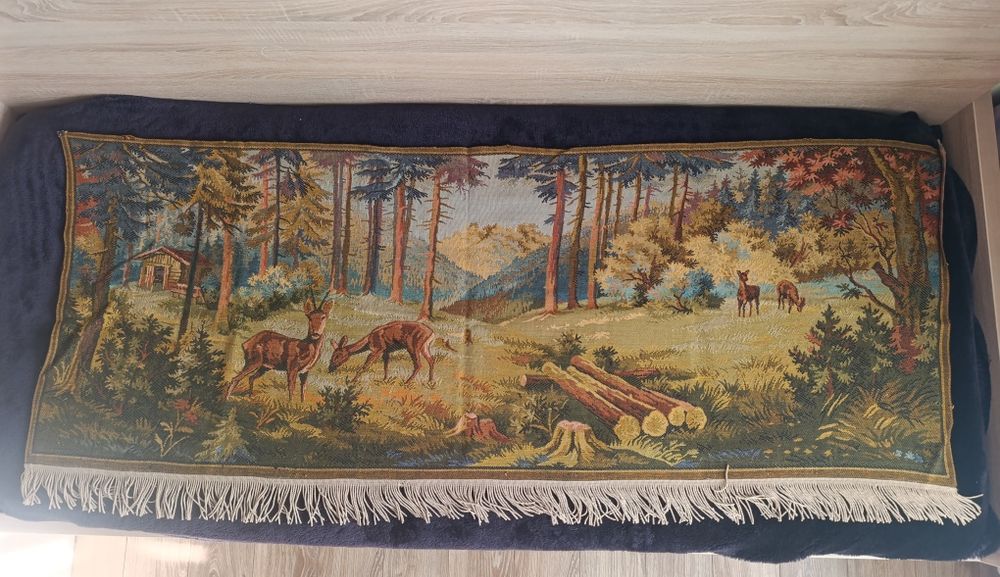 Колекція настінних ковриків - гобеленів "Олені"