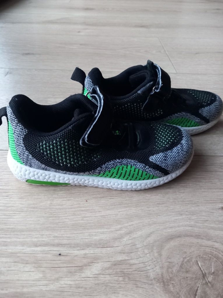 Buty sportowe dla chłopca