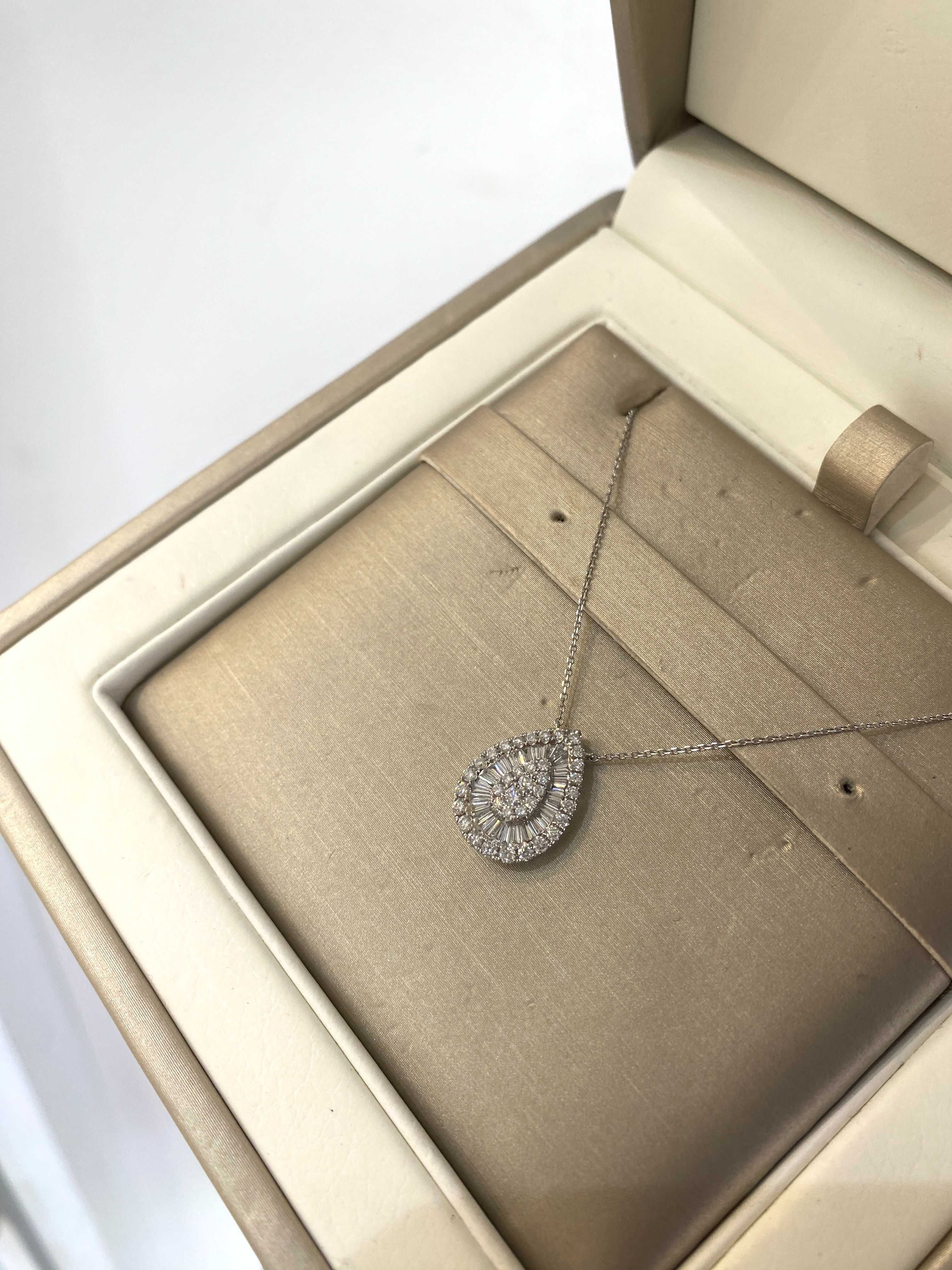 Naszyjnik z naturalnymi diamentami łezka 0.60 CT