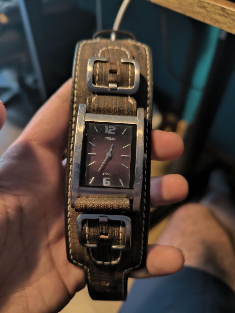 Relógio Guess a pilhas