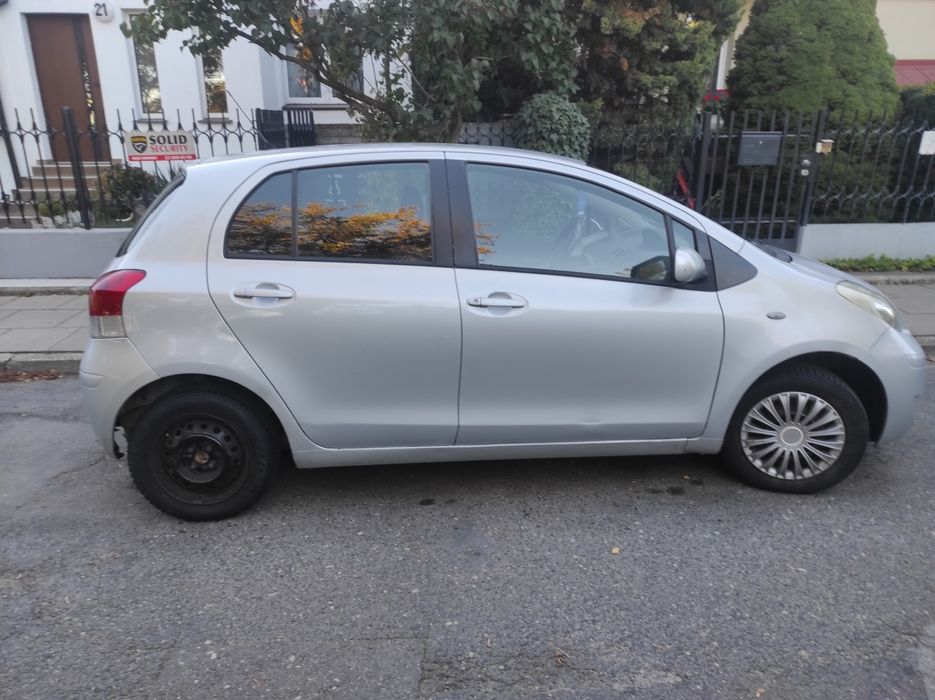 Toyota Yaris 2 1.0 +LPG