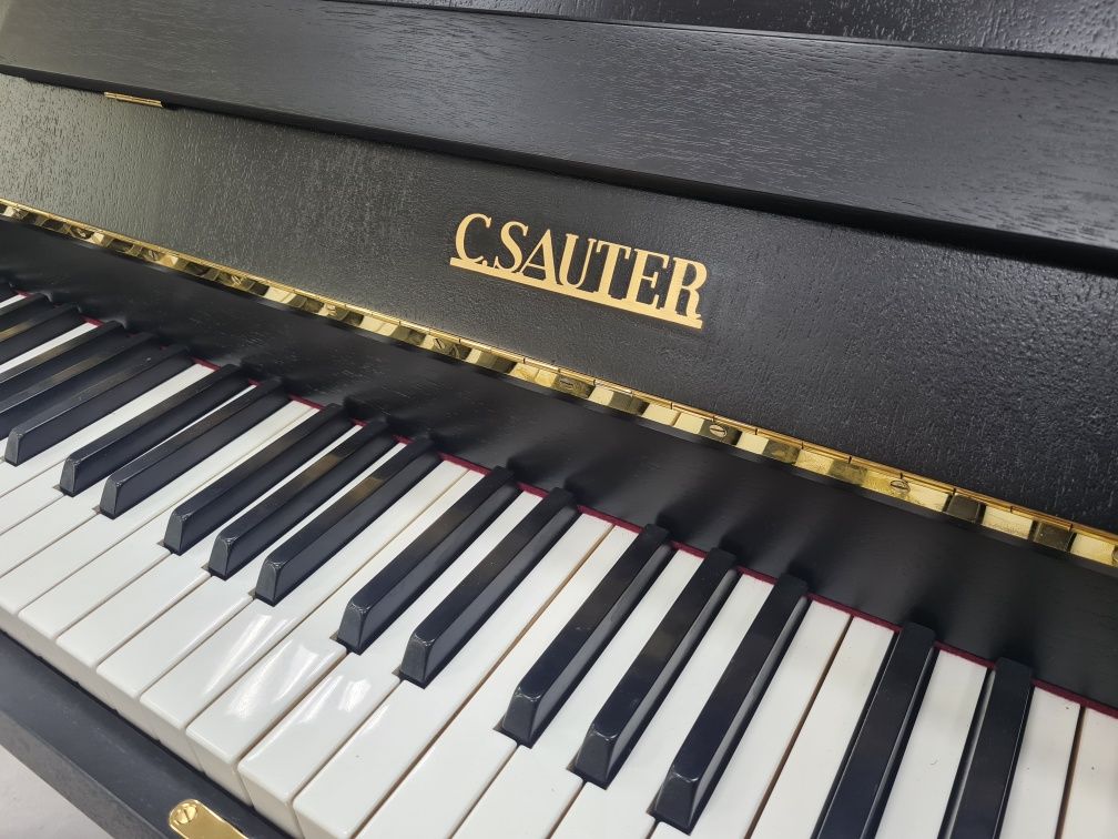 Pianino Carl Sauter model 109cm elegancki czarny mat