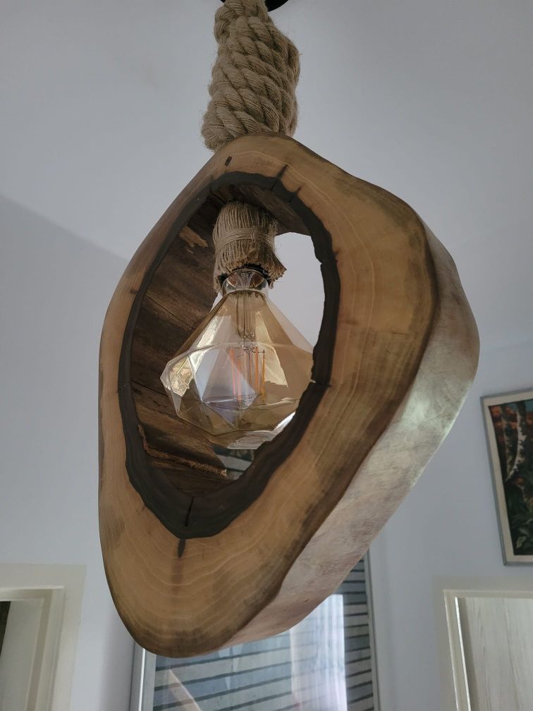 Lampa wisząca dekoracyjna orzech włoski handmade