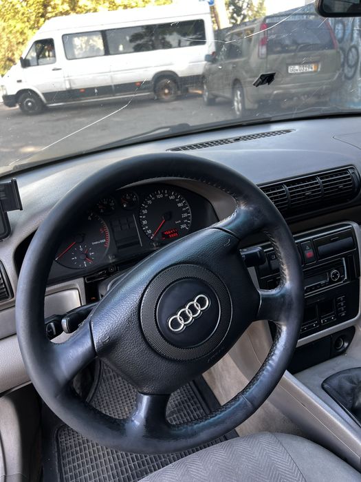 Продам Ауди а4 на ходу