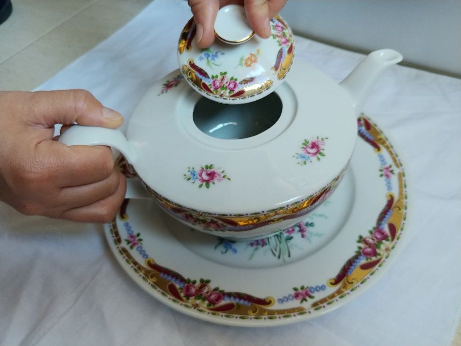 Bule com prato porcelana Vizavi (tipo Limoges) novo