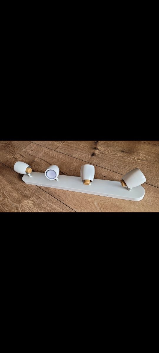 Lampa sufitowa z żarówkami led