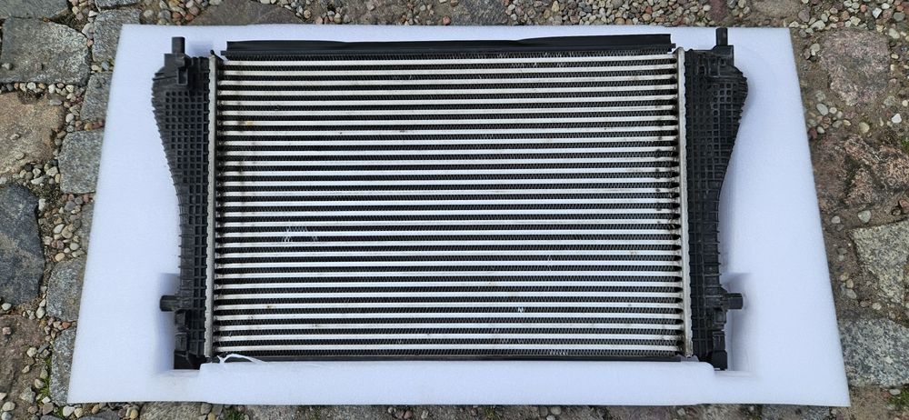 Intercooler chłodnica 2.0 tsi