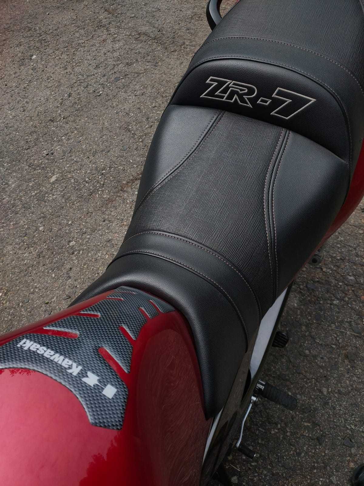 Kawasaki ZR-7 2003r.
