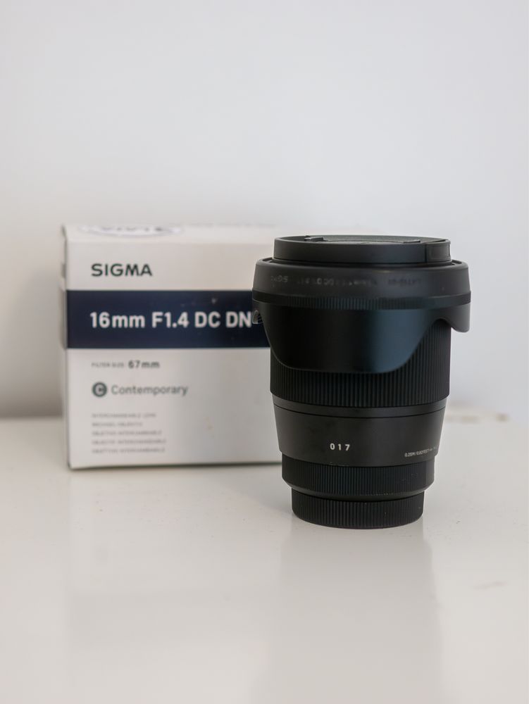 Sigma 16mm F1.4 DC DN – Panasonic (MFT) – Stan bardzo dobry!