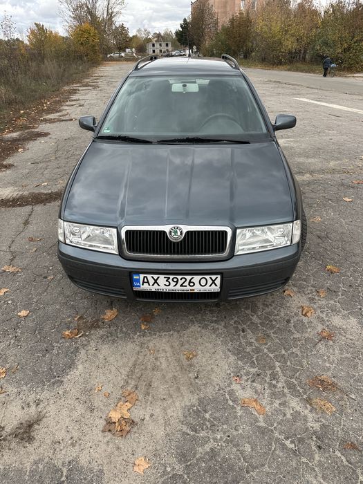 Продам Шкоду Октавию Тур