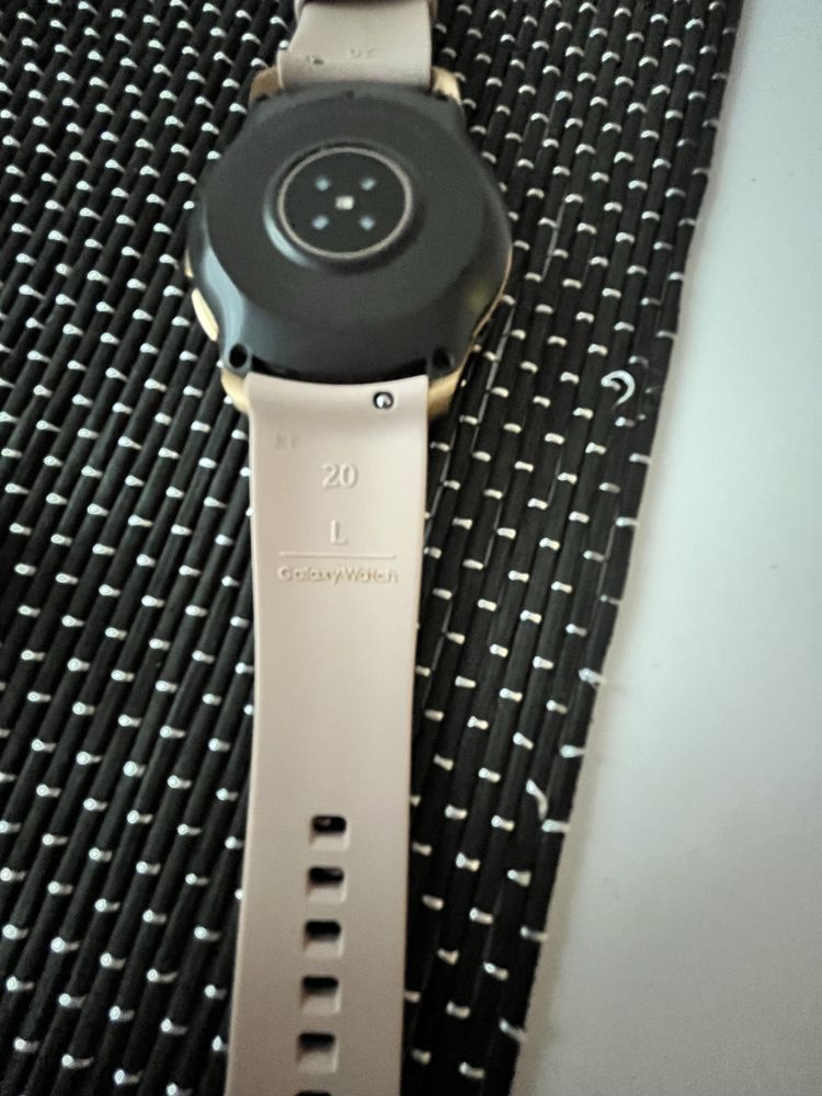 SAMSUNG Galaxy Watch SM-R810