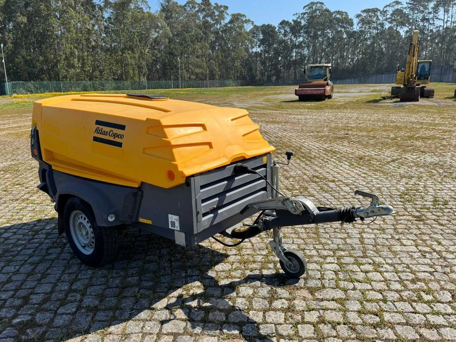 2015 Atlas Copco XAS97 Compressor de Ar Rebocável