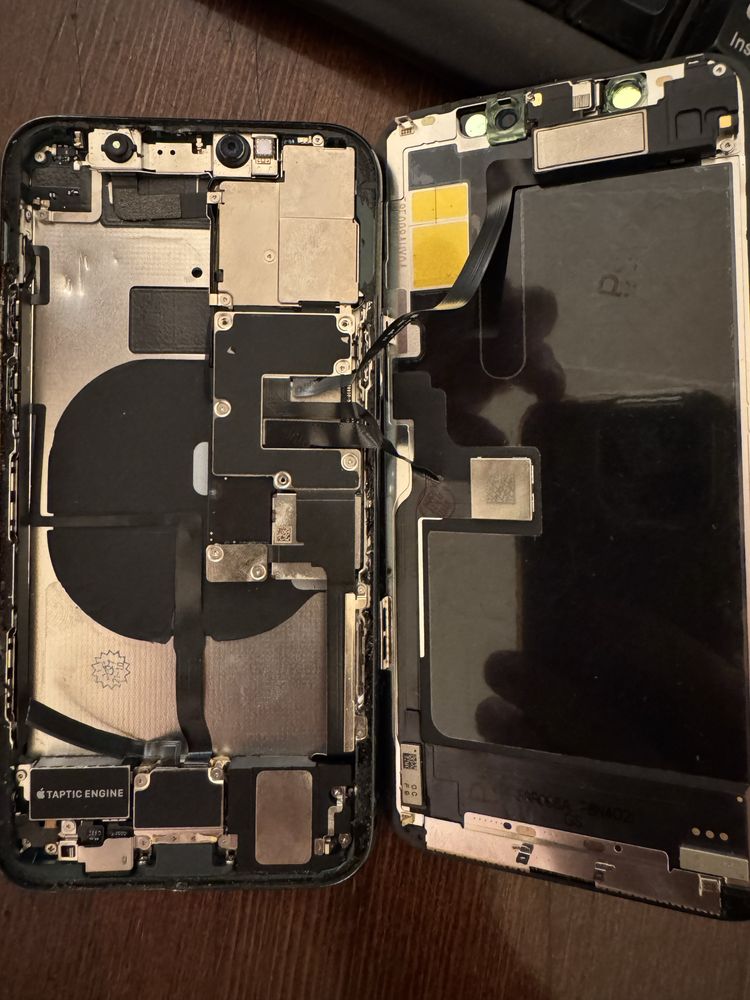 Продаю iPhone 11 Pro на запчасти