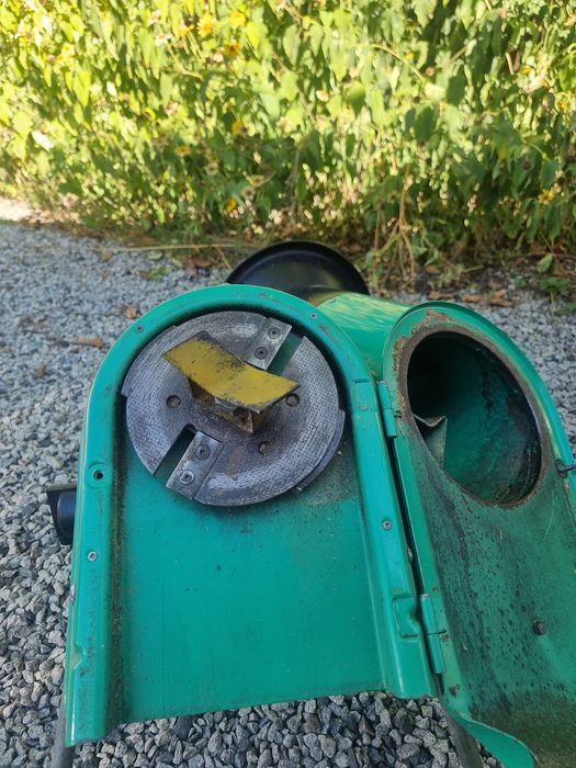 Щепоріз, подрібнювач гілок садовий / щепорез, измельчитель веток