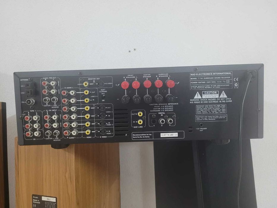 Amplificador surround receiver NAD T741