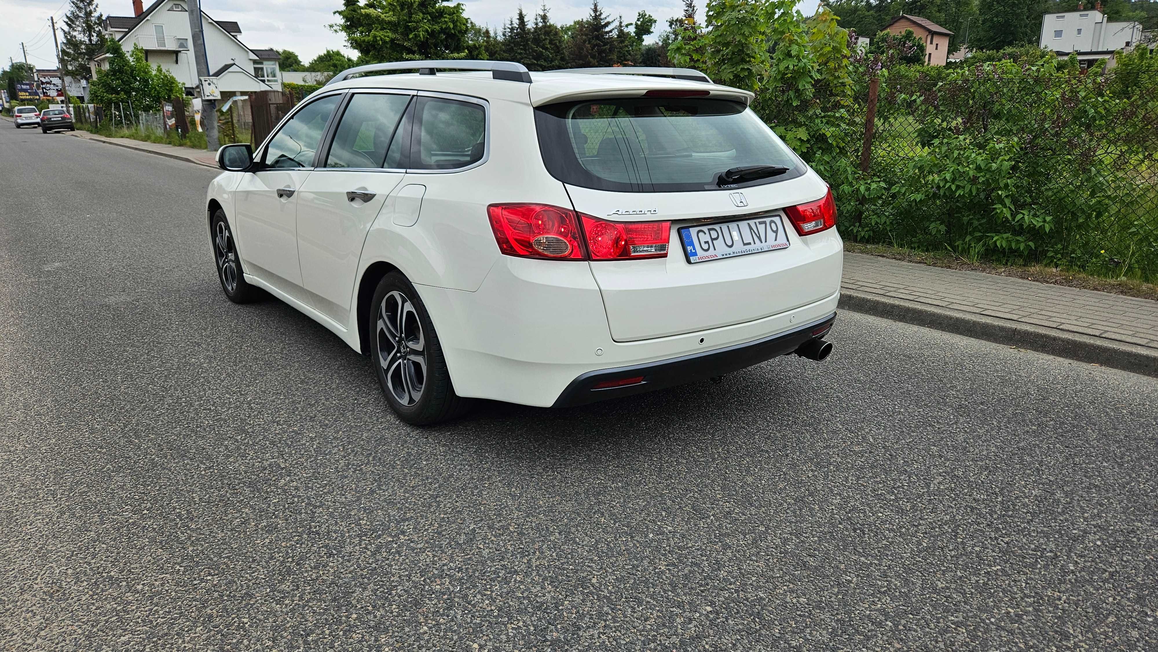 Honda Accord VIII 2.0i / Klima / Biała perła / Zadbany
