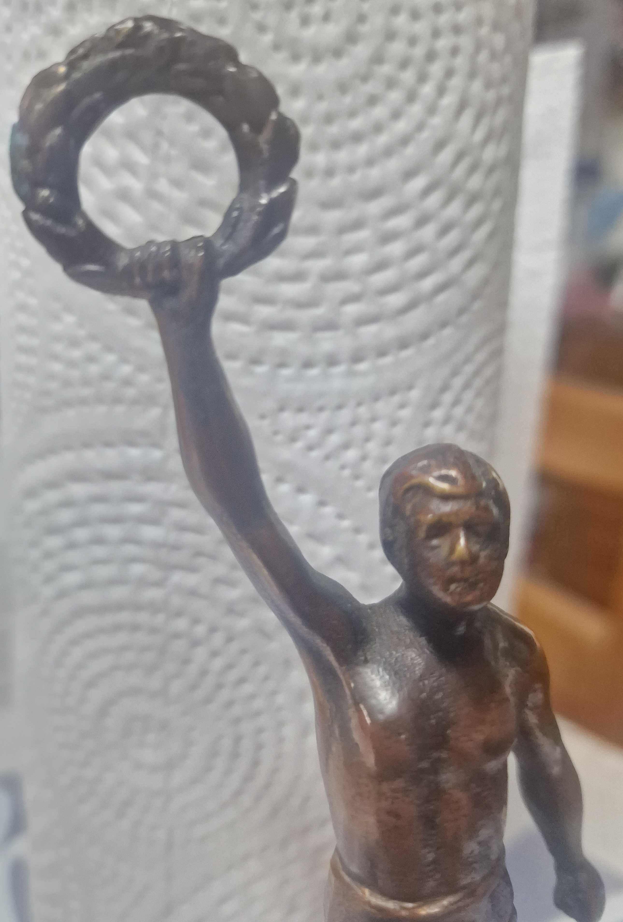 Estatua em bronze  jogos olimpicos 1936