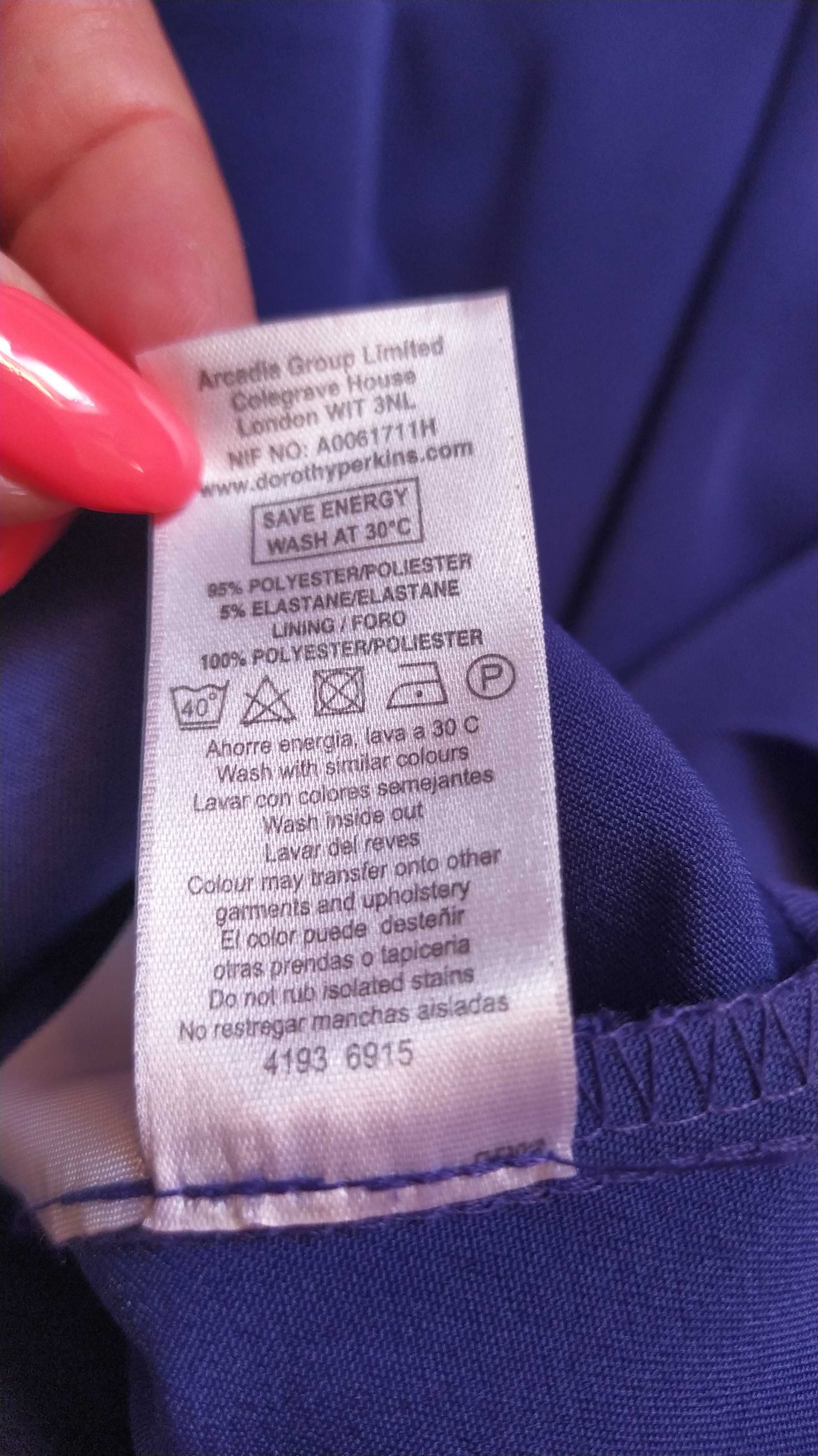 śliczna elegancka Sukienka 36/38 S/M zgrabna na imprezę wesele