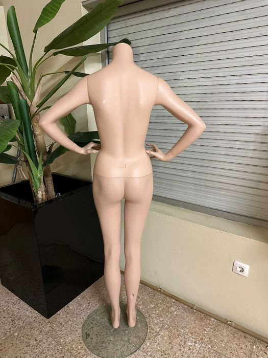 Manequim Feminino Usado