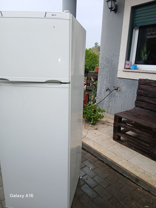 Frigorífico em bom estado