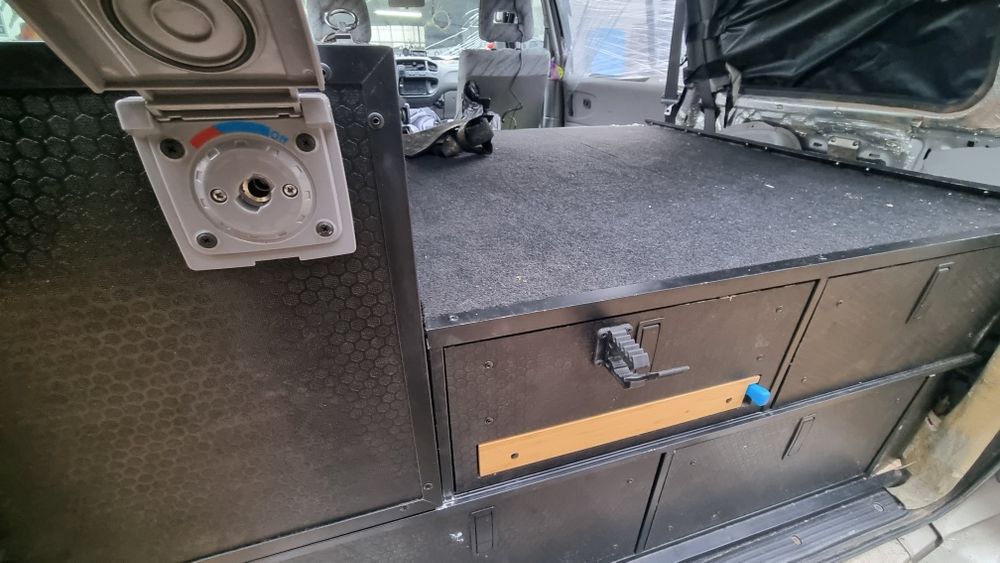 Zabudowa wyprawowa kempingowa ROCK offroad delica pajero patrol starex