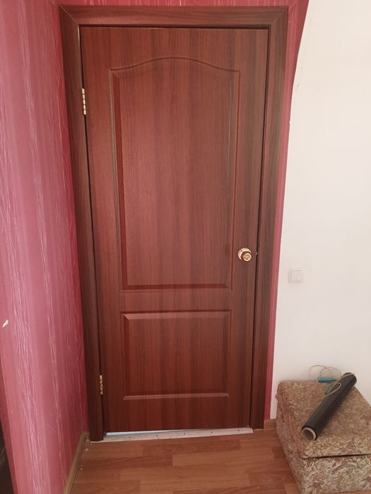 Двері Між кімнатні