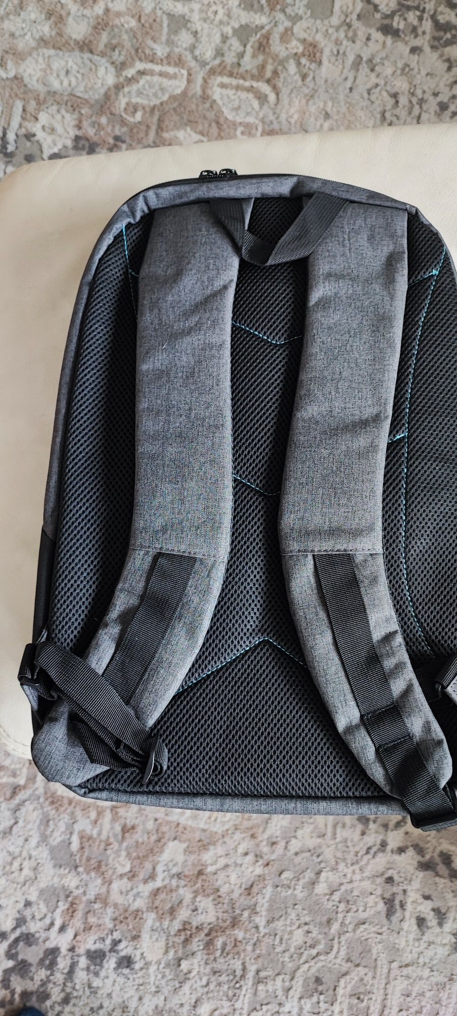 Nowy plecak do laptopa Acer Predator Urban Backpack dla gracza 15,6"