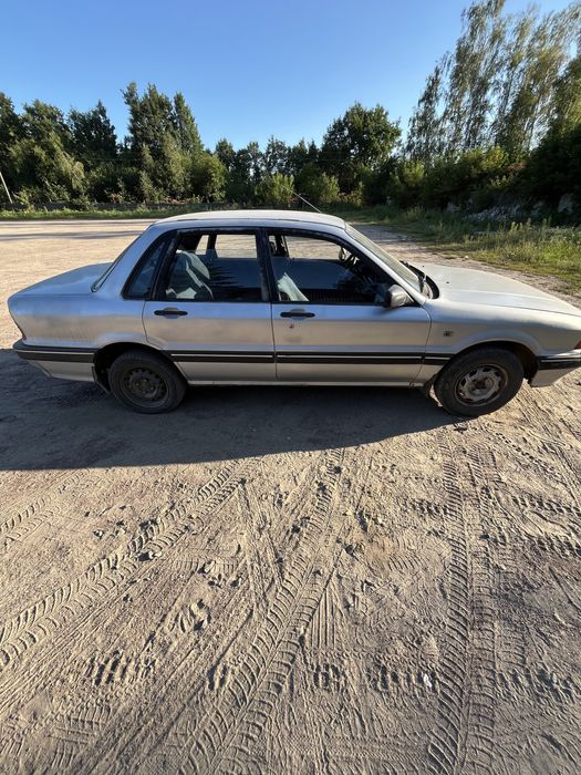 Міцубіші галант 1988